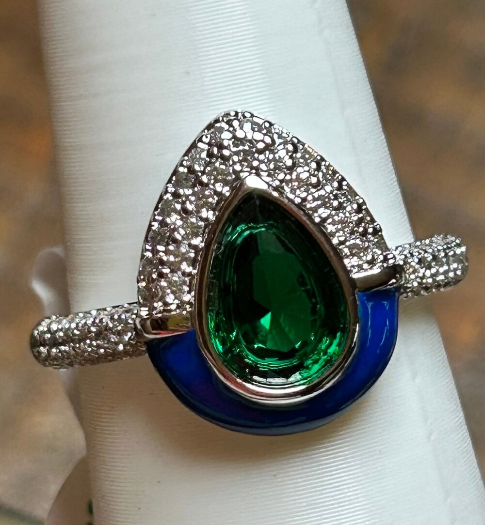 Bomb Party OG Enamel - Size 8 "Shine theory". RG17389